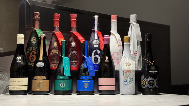 【緊急追加開催！限定14名様】“新政づくし”の特別日本酒の会を六本木〈鮨無垢〉にて開催。異端教祖株式会社/見えざるピンクのユニコーン/限定ラピスなど希少13種が集結！
