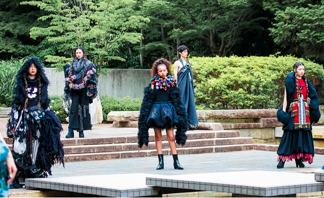【イベントレポート／大阪文化服装学院】長居公園がランウェイに！フランス発・国際展覧会「Futurotextiles 7」の関連イベント「ナガイコレクション」でファッションショー開催！