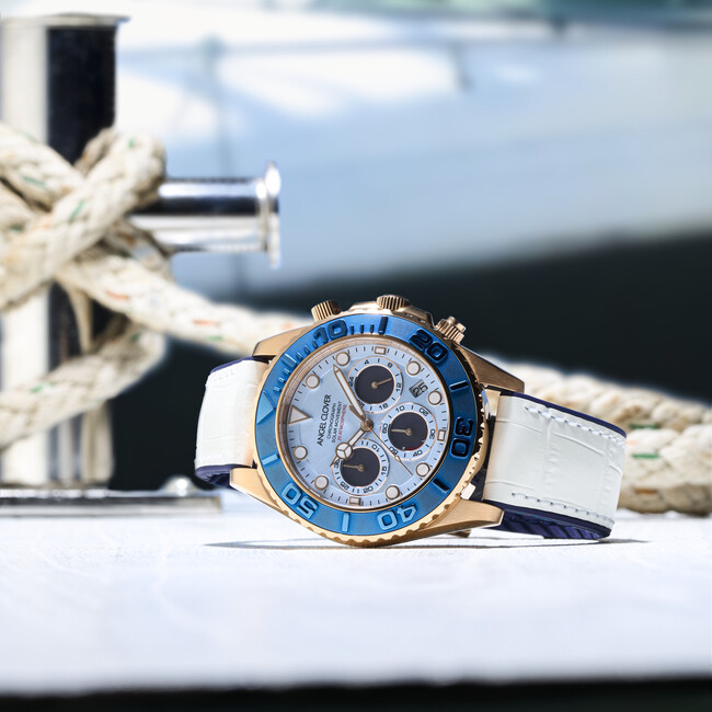 20気圧防水を完備したソーラー駆動のダイバーズクロノグラフウォッチ「TIME CRAFT DIVER SOLAR CHRONOGRAPH」に、爽やかな青×白カラーが登場。