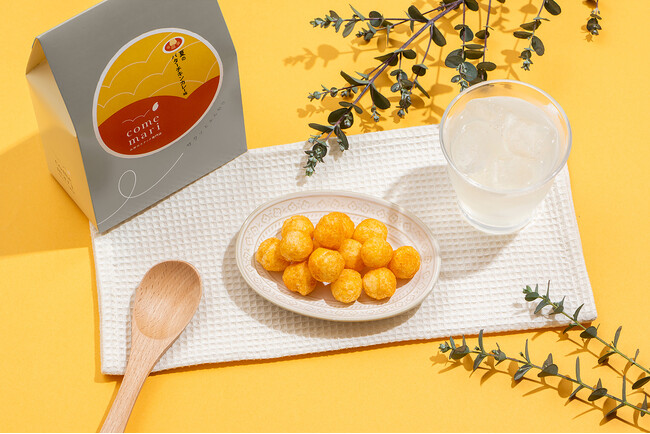 お米のスナック専門店「comemari(こめまり)」に夏が来た 『夏のバターチキンカレー味』が今年も登場！