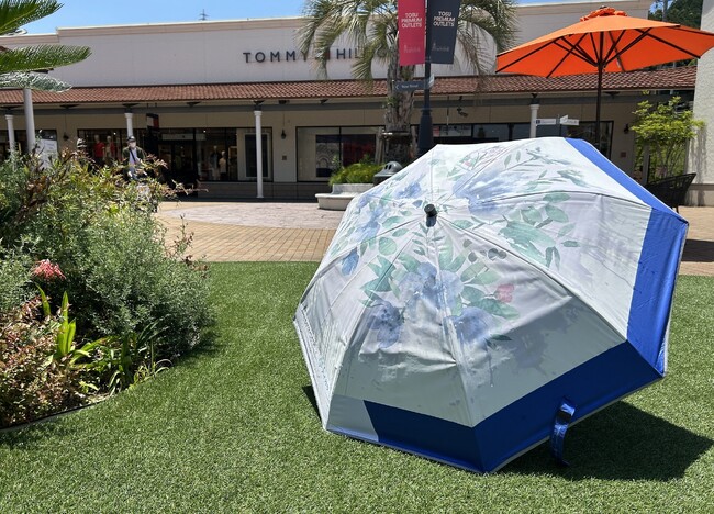 鳥栖アウトレット、傘のシェアリングサービス「アイカサ」6月18日スタート