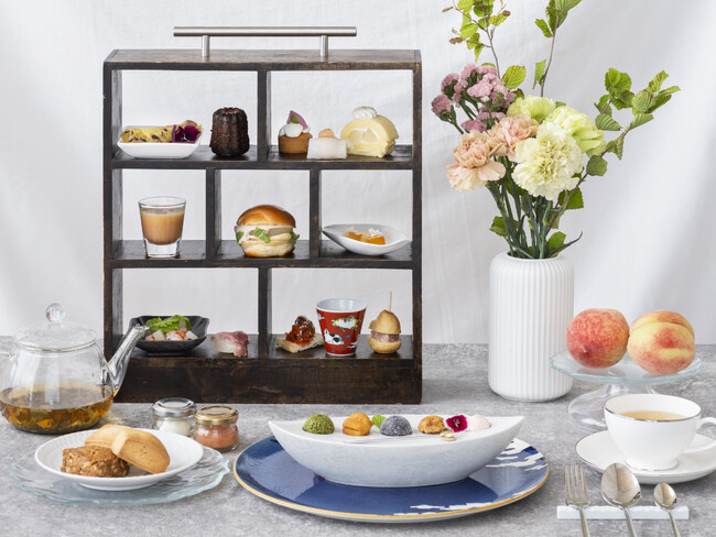 横浜・みなとみらいで過ごす、夏のご褒美時間。旬の桃をふんだんに使った「桃尽くしのアフタヌーンティー」登場！