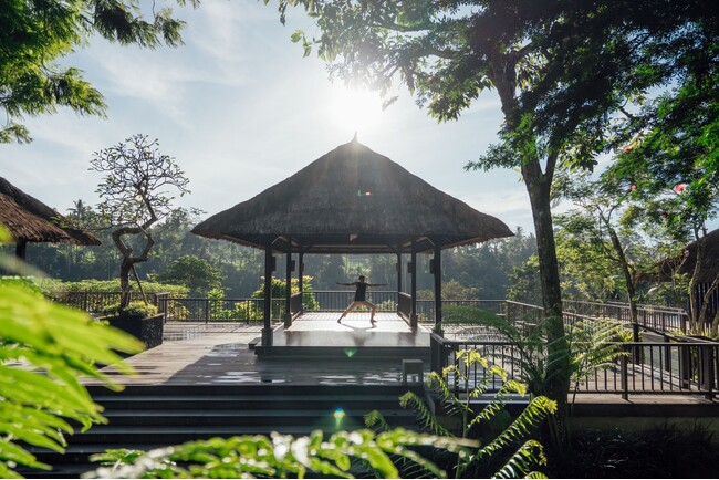 【星のやバリ】心身に刺激を与えて活性化させるウェルネスプログラム「聖なる谷の壮気滞在」誕生