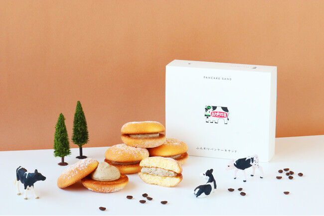 【期間限定出店】“1日約1,000個”販売の「ふんわりパンケーキサンド」にコーヒー香る新作登場！牛乳屋さんのミルクスイーツ専門店「あさぎり牛乳」JR品川駅に登場