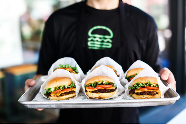 「Shake Shack 三井アウトレットパーク 木更津店」6月23日(月) 10:00よりグランドオープン！