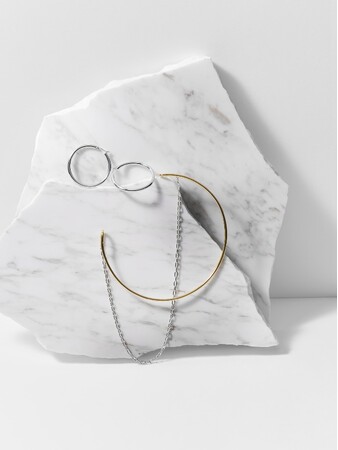 【PLUS VENDOME】人気のチョーカーネックレスにコンビカラーの新作が登場