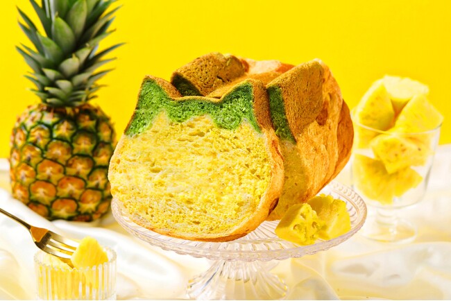 【8/17はパイナップルの日】凍らせても美味しい！砂糖漬けパイナップルを練り込んだ『ねこねこ食パン パイにゃっプル』がオンラインストア限定で初登場！人気のスイカフレーバーも同時発売