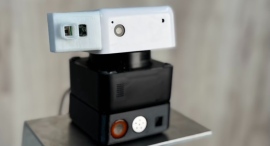 ”声色”でメンタルヘルスを測定する「Care Cube」の実証実験を開始~次世代スマートヘルスサービスの導入で企業の健康経営をサポート~ ”声色”でメンタルヘルスを測定する「Care Cube」の実証実験を開始~次世代スマートヘルスサービスの導入で企業の健康経営をサポート~