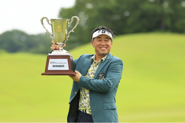 岩本高志 ブリヂストンゴルフのボールで国内シニアツアー初優勝！