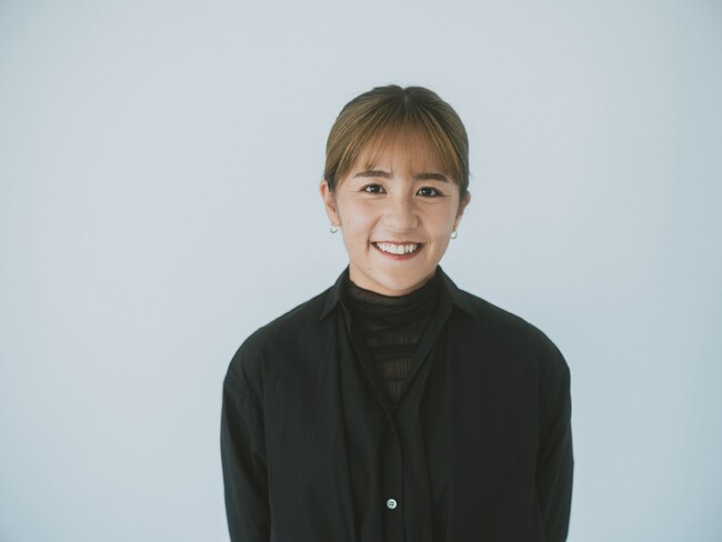 元サッカー日本代表の岩渕真奈が干し芋づくり！？「ベタつかずに いつでもどこでも 持ち歩ける」新感覚の干し芋を開発！