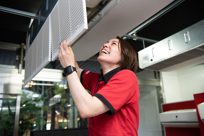 今年は夏の訪れが早まる？！清潔・快適・高コスパ！ ご家庭も、店舗も、オフィスも-- エアコンクリーニングはおそうじ革命へ！
