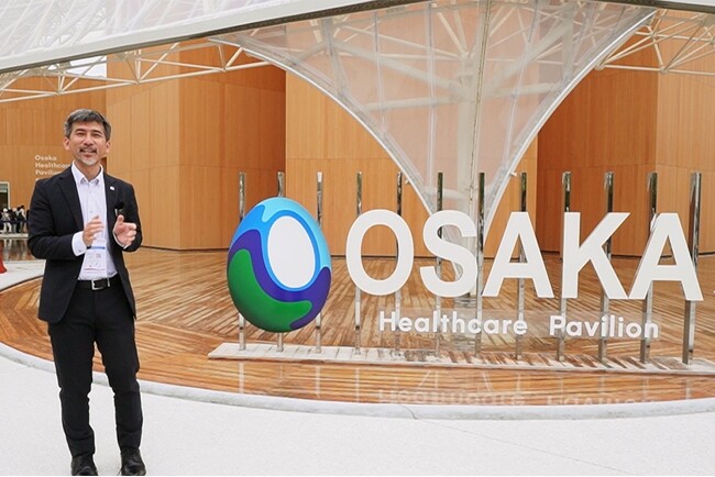 ホクシンハウス社長、大阪・関西万博で“ミライ人間洗濯機”を体験