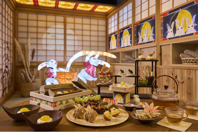 【青森屋】十五夜の別名「芋名月」にちなみ、青森の秋の味覚「長芋」を用いた15品が楽しめる「まんどろお月見アフタヌーンティー」提供