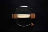 物質調律家・山崎タクマ氏、成層圏に触れた素材を用いた新作照明彫刻を初公開