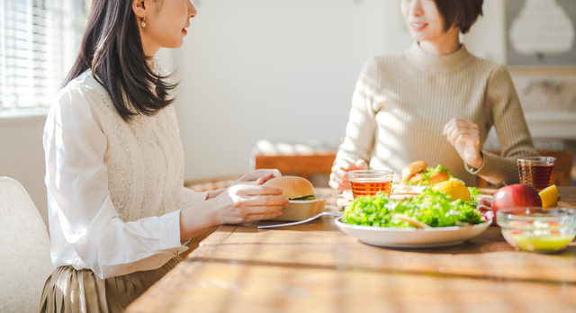 【7/3（木） 14時 - オンラインセミナー第三弾 申込受付中】『若年女性の包括的支援の実践から見えた、持続可能な支援モデルとは　～支援の糸をつむぐ、縦と横が重なる地域へ～』