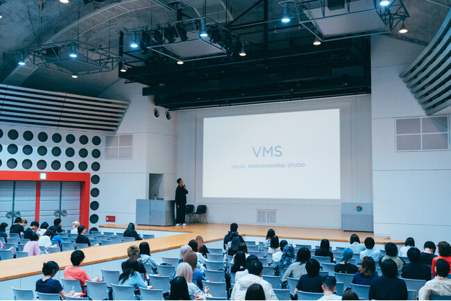 グローバルTOPブランドの新しい「VM＝ヴィジュアル・マーチャンダイジング」とは？