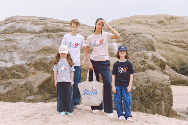 プチバトーがWIND AND SEAとコラボレーション　家族お揃いで楽しめるロゴTシャツやパジャマが登場