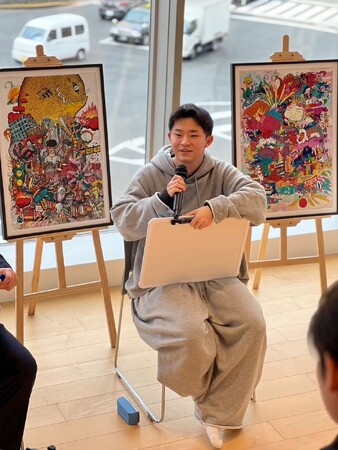 万博MUSASHI個展に向けて“コミュニティ・バンク京信”がコラボ