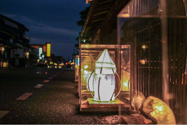 “あかり”にあなたらしさをのせて。★ファミリー部門を新設★美濃和紙あかりアート展　作品募集！