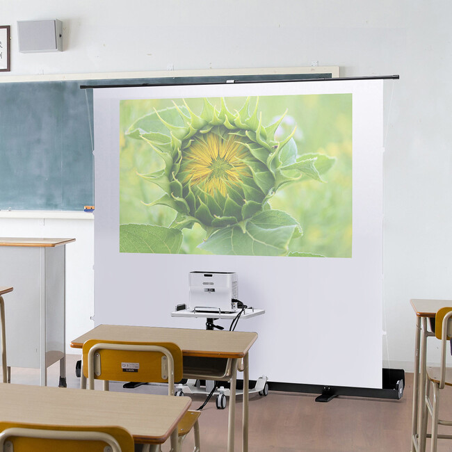 5秒で簡単に設置ができる超単焦点と4Kに対応したプロジェクタースクリーンを6月18日に発売