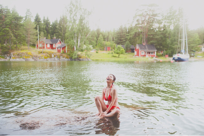 長濱ねる、セカンド写真集先行第6弾!笑顔満開のヘルシー水着ショット!