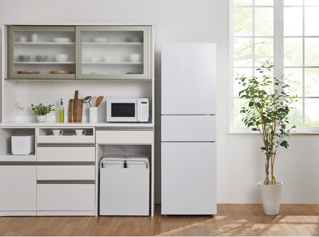 【ニトリ】冷凍室の容量、実は増やせる！冷蔵室にも冷凍室にもなる「変温室」搭載。“まんなか切替冷蔵庫”誕生！