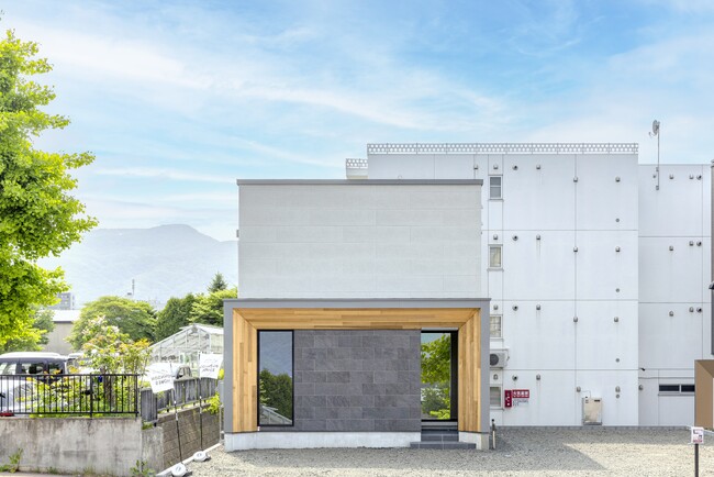 ジョンソンホームズ、「性能×デザイン×コスパ」新築戸建を新提案 ── ジャパンディ空間の住宅『GATE』モデルハウスが公開
