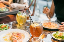 食事風景イメージ1 食事風景イメージ1