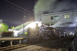 SLパレオエクスプレス　行田市駅入線時の様子(試運転時)1