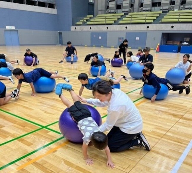 公民学連携で小学生にマルチスポーツの機会を提供