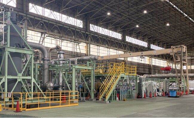 IHIとGE Vernovaによる、アンモニアガスタービン開発向け大型燃焼試験設備が完工