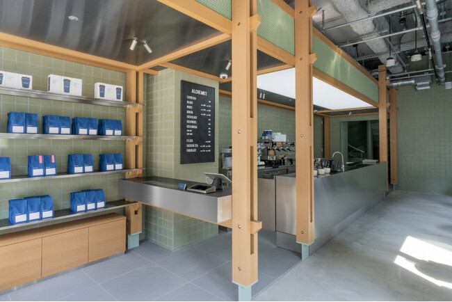 シンガポール発の人気コーヒーブランド「ALCHEMIST」 こだわりのシグネチャーメニュー・店舗デザインを初公開！