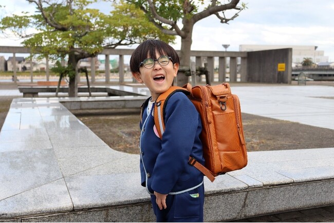 【徳島県　鳴門市役所】新小学１年生の負担を軽減！ランドセルに代わる軽量リュックサックを無償配布