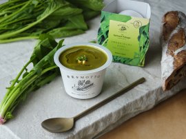 太陽の恵みを受けたほうれん草ポタージュ 太陽の恵みを受けたほうれん草ポタージュ