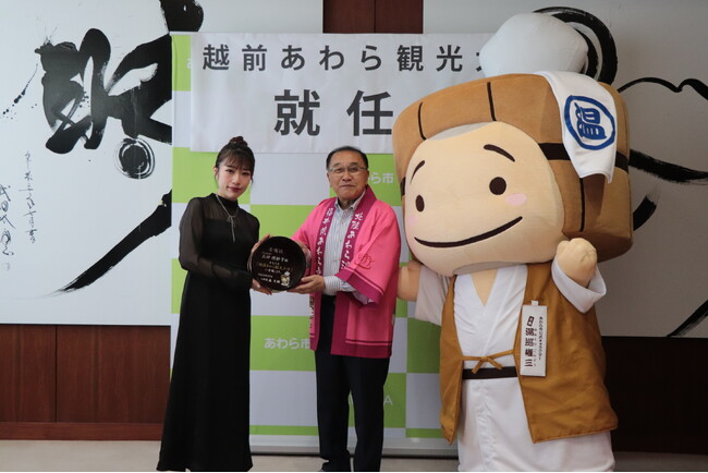 Zeppツアーも決まっている、きみとバンドの森田理紗子さん　越前あわら観光大使に就任！