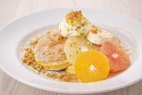 ニューヨークレストラン「サラベス」「サマーフェア」第1弾 スペシャルメニュー「サニーシトラスパンケーキ」／「キューバサンド」