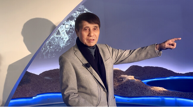 安藤忠雄氏ギャラリートーク＆サイン会を開催中！グラングリーン大阪VS.（ヴイエス）展覧会「安藤忠雄展｜青春」にて
