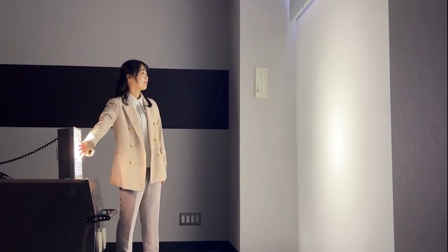 人類の常識を覆す――『影が出来ないライト』が「2025 NEW環境展」で展示され話題に
