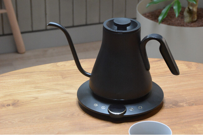 バリスタが究極を目指したコーヒーケトル｜累計販売台数10万台を記録したドリップケトルのベストセラーシリーズに待望のエントリーモデル 