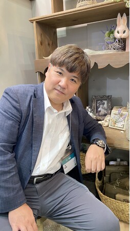 株式会社マチエミ代表・江藤鉄平氏、「信長デイトナ」をPHOTO NEXT 2025で装着