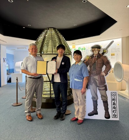 【燈の守り人】南房総市と連携強化　野島埼灯台キャラクターを観光協会に贈呈