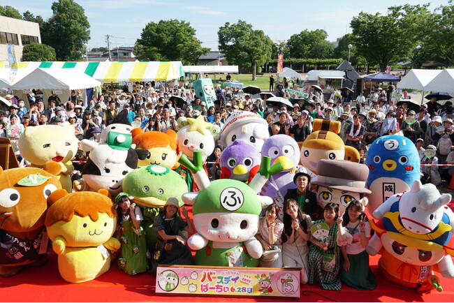 県内外から約４，０００人のファンが祝福！ふっかちゃん誕生１５周年記念「ふっかちゃんバースデイぱーちぃ２０２５」