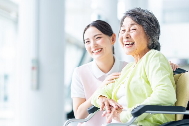 介護福祉士実務者研修 受講料20%OFFキャンペーン！さらに、ニチイの介護スタッフとして就職すると受講料0円