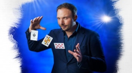 サイエントロジー・ネットワーク 新エピソード: 世界の心を動かす“魔法”とは? マジシャン&メンタリスト ラリー・ソファー氏の素顔に迫るドキュメンタリー サイエントロジー・ネットワーク 新エピソード: 世界の心を動かす“魔法”とは? マジシャン&メンタリスト ラリー・ソファー氏の素顔に迫るドキュメンタリー