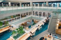 【青山学院大学】学生の主体的な学びに向けて、AIを活用した富士通Japanの図書探索サービスを運用開始