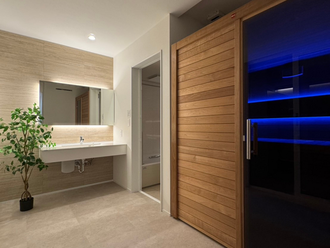 「家にサウナのある暮らし」へ。建成ホームの新モデルハウスにハルビアの家庭用サウナルームが搭載されました。