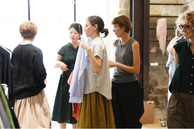 【遠州織物をPR！】7/1からフランス・パリでHUIS POPUPがスタートしました