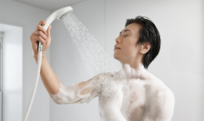 期間限定！泡シャワー「KINUAMI」を、ゴルフ場「成田の森カントリークラブ」の宿泊施設に導入し、体験可能に！