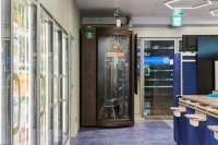 コンビニでオンライン診療を受けられる時代へ　イーヘルスクリニック新宿院が次世代リモート接客プラットフォームを医療業界で先行導入