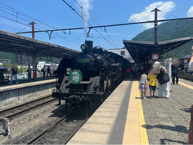 株式会社武蔵野、SL大樹を1号車貸し切りで社員旅行を実施！全社員252名が参加し、特別な体験を共有